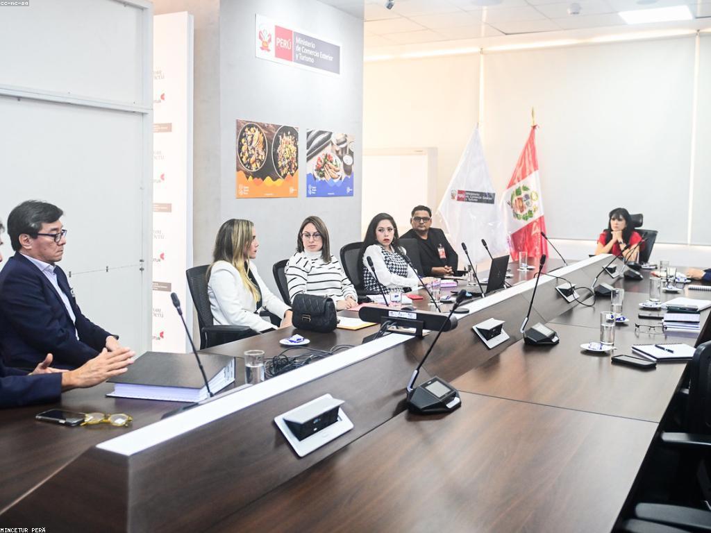 លេងកាស៊ីណូអនឡាញ: ទិដ្ឋភាពទូទៅ និង បទពិសោធន៍លើវិបសាយ