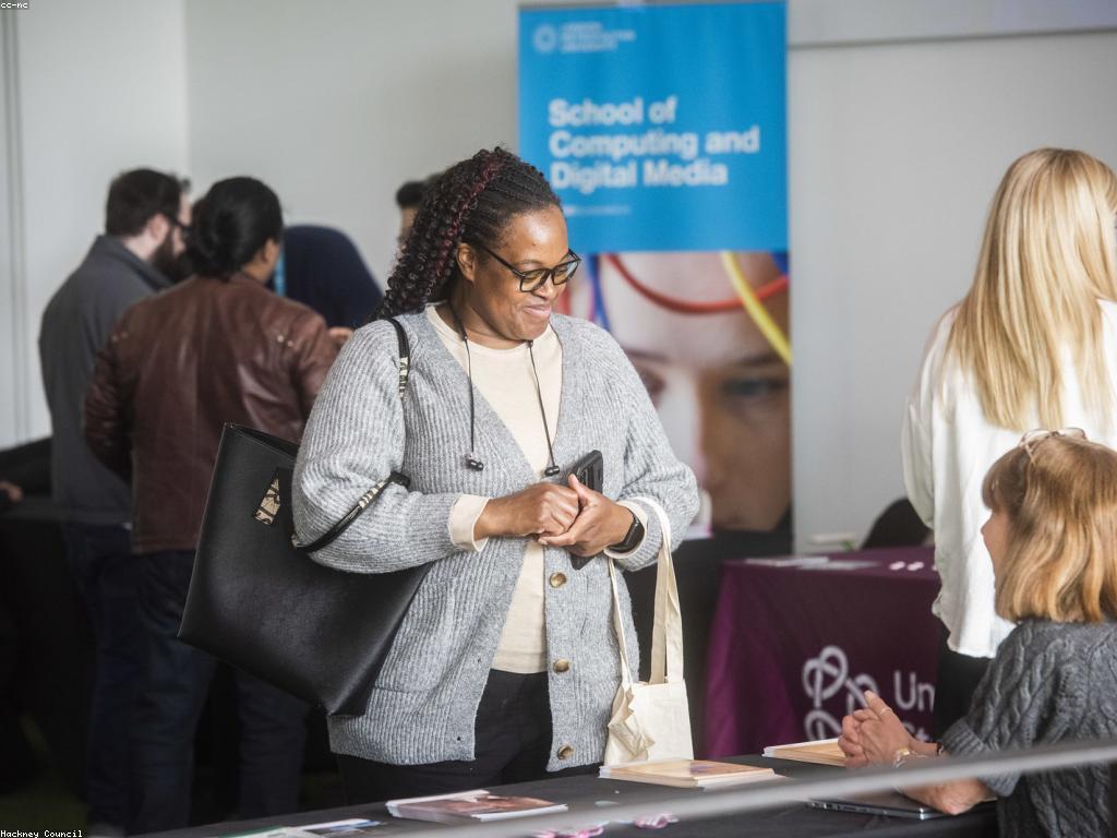 ការផ្តល់ជូននិងព្រឹត្តិការណ៍: សម្របសម្រួលអាជីវកម្ម